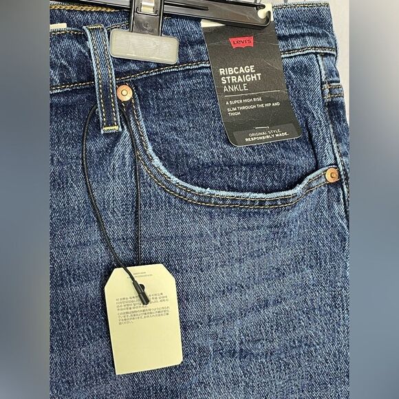 NWT LEVI’S RIBCAGE STRAIGHT ANKLE JEANS BLUE SIZE 16W - Picture 4 of 11